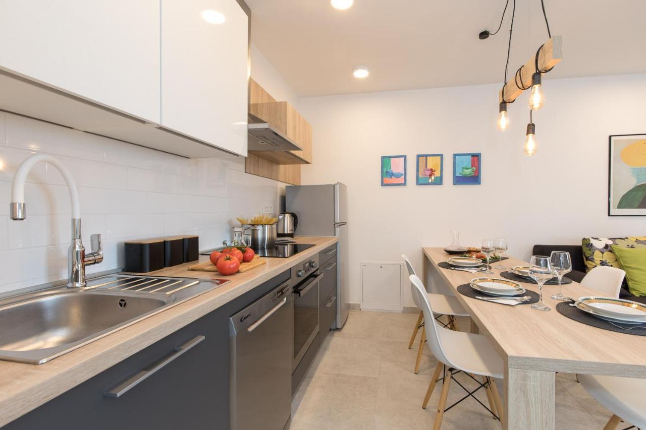 Zardin Apartment